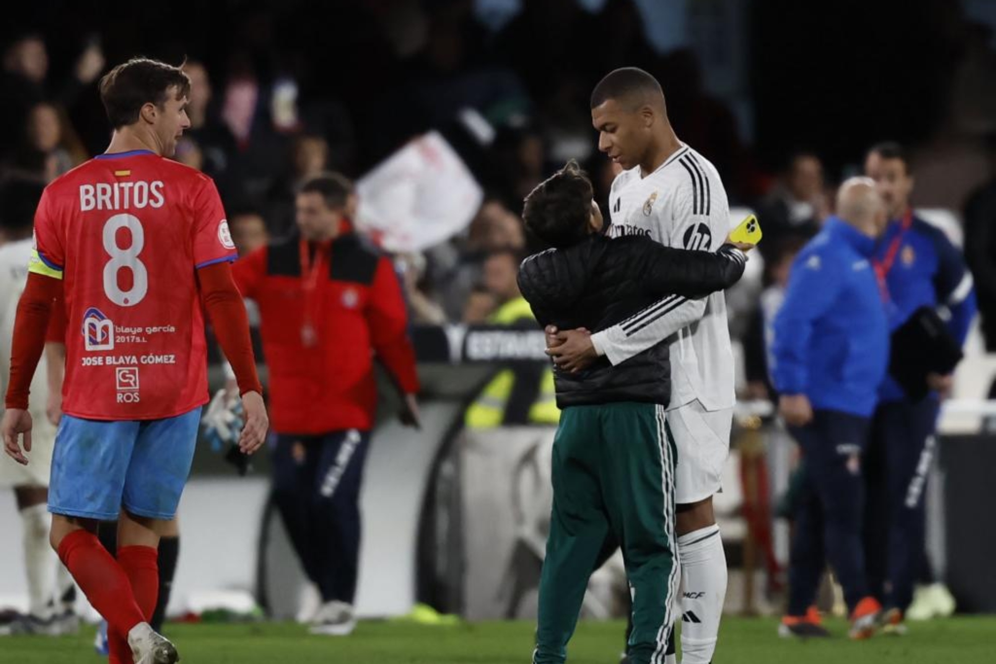 防线展现出 防线展现出