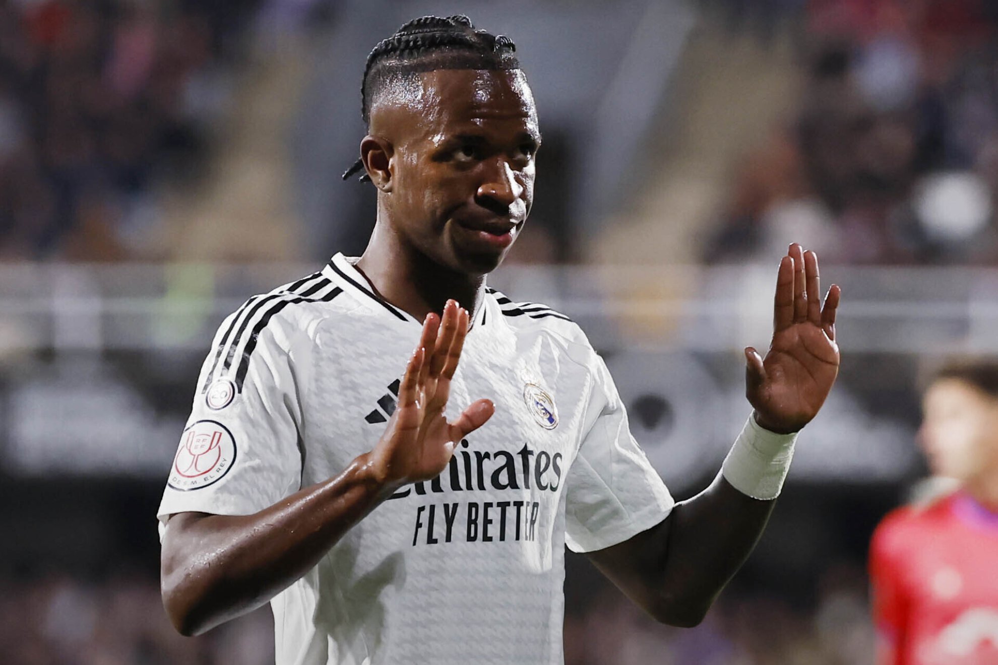 表现也令人 表现也令人