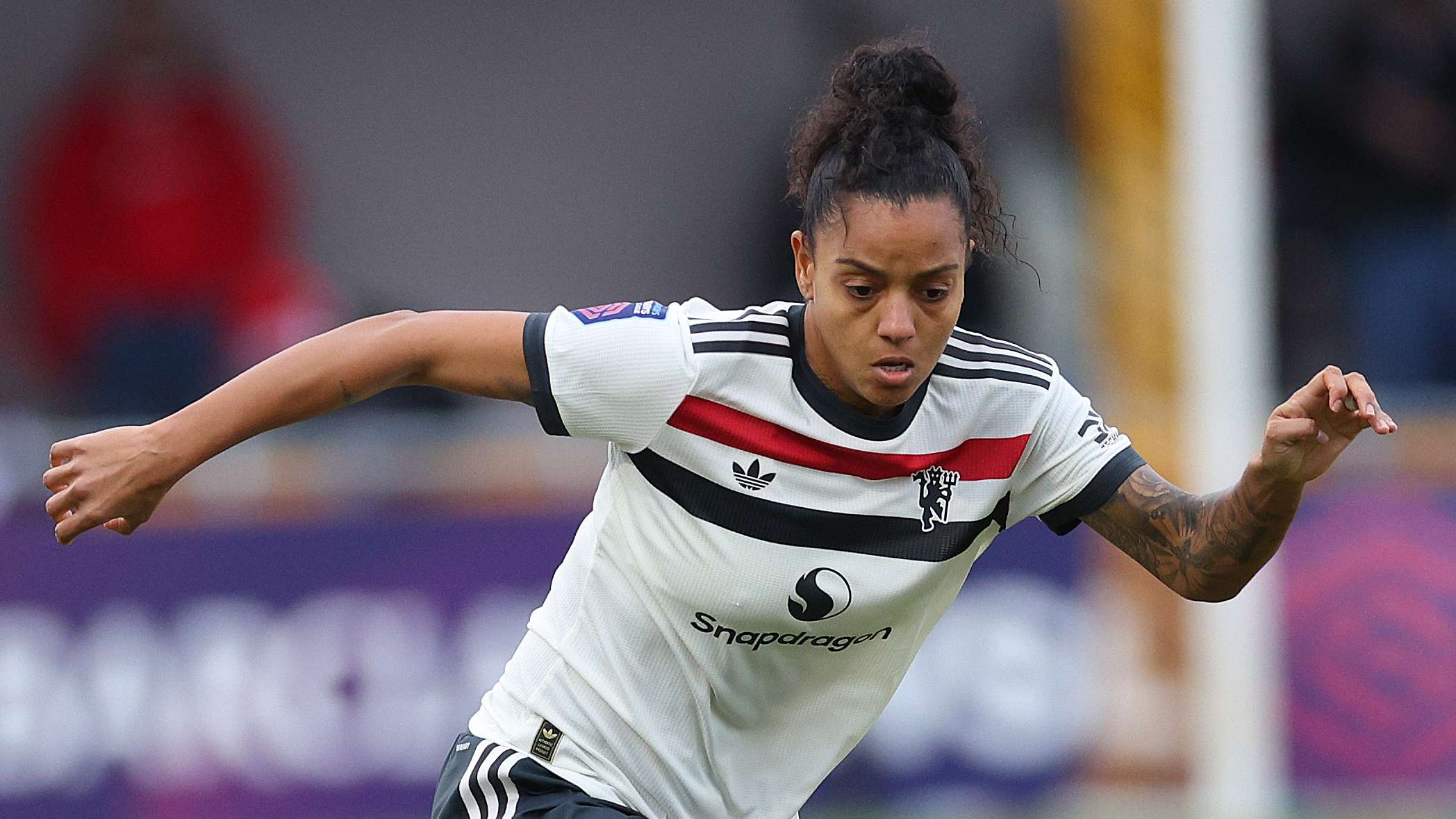 也为中国足 也为中国足